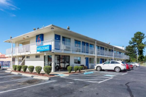 Отель Motel 6-Lumberton, NC  Ламбертон